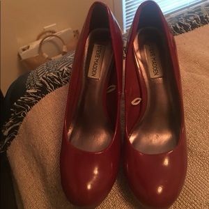Steve Madden pumps